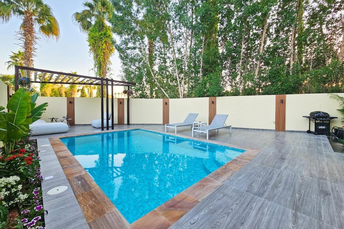 Stunning 4 Bed Villa, Private Pool, Damac Hills Дубай Экстерьер фото